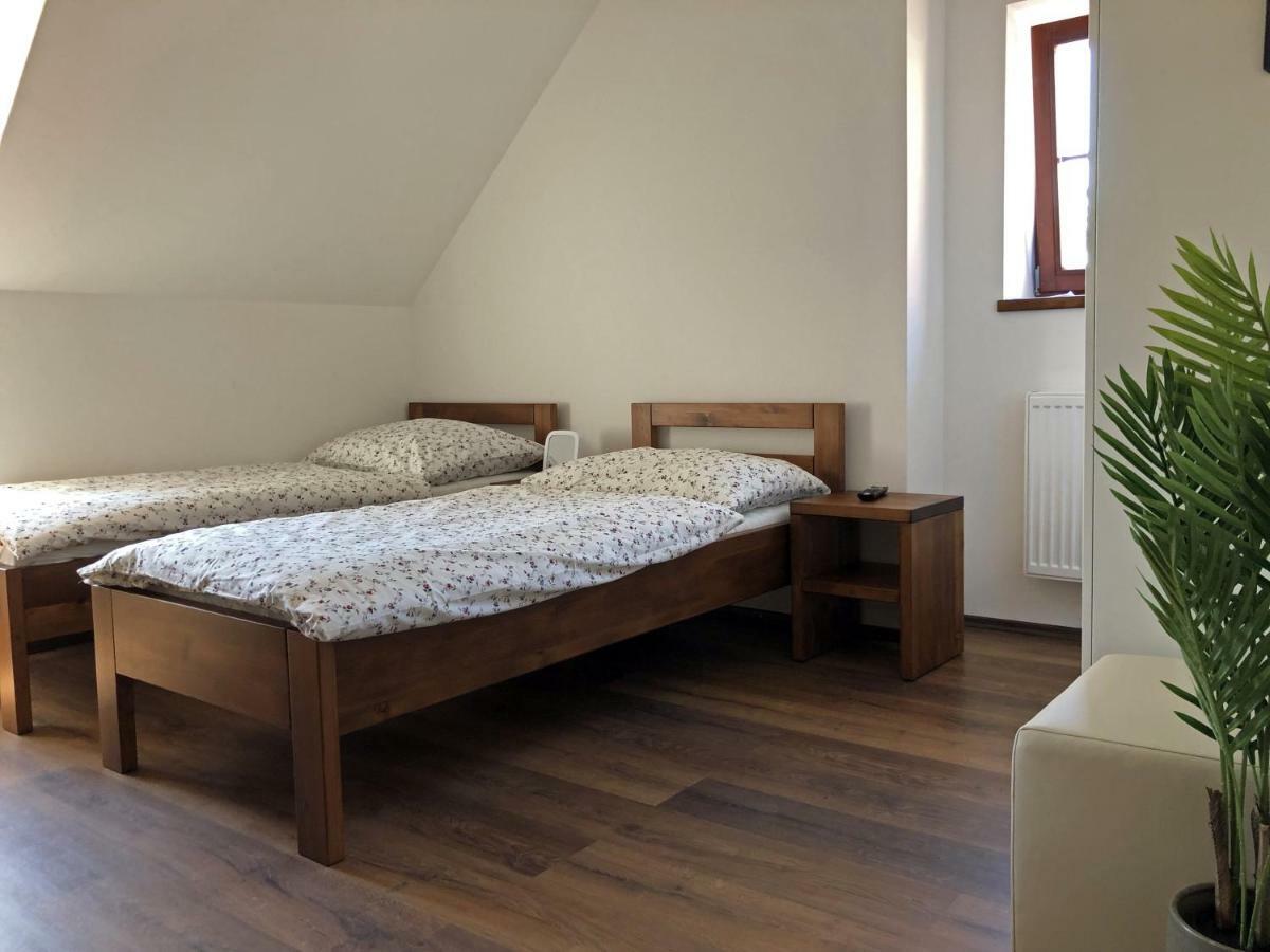 U Matyase Otel Stod Dış mekan fotoğraf